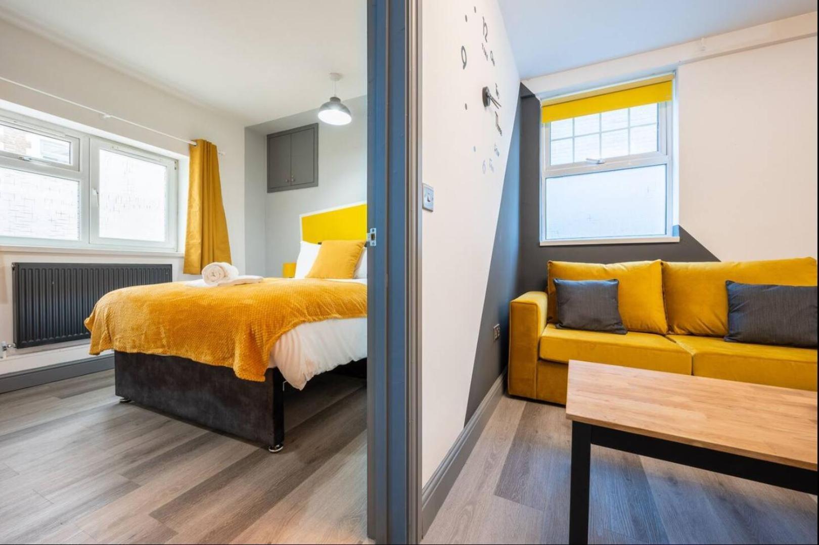 Stunning One Bedroom Apartments Near Shops & Central Кардифф Экстерьер фото